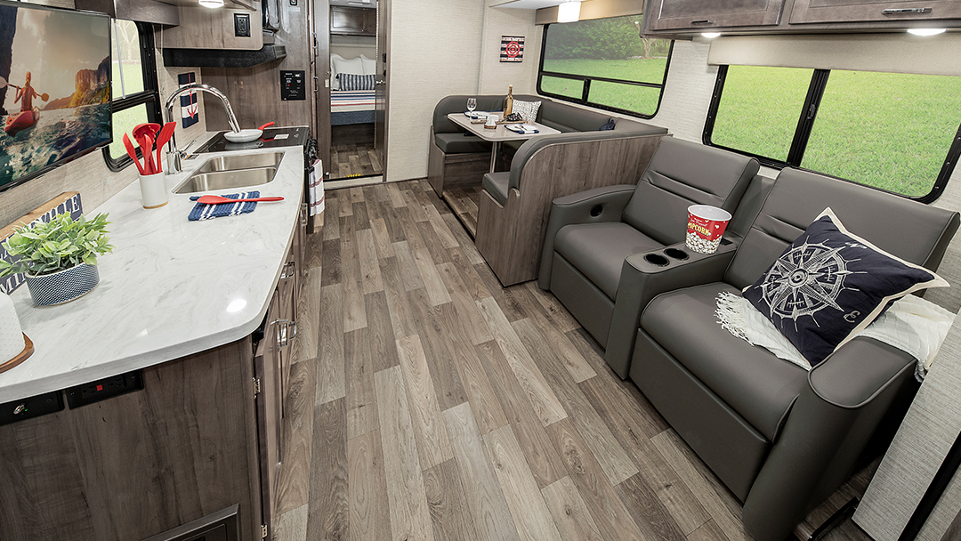 Winnebago Minnie Winnie